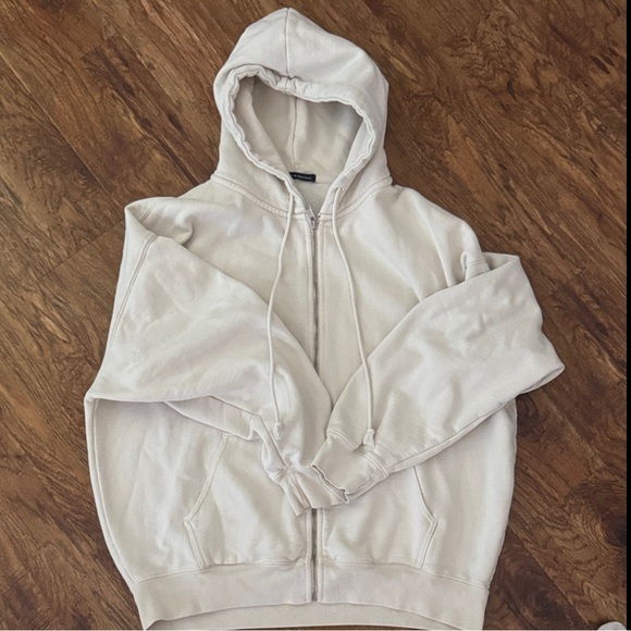 Brandy Melville Sweaters - Brandy Melville Oversized Cream Zip-Up Hoodie